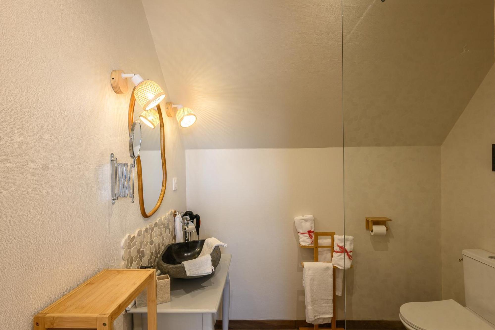 Les 13 Lavoirs D'Antan - Chambre Zen Attitude Saint-Pierre-Église エクステリア 写真